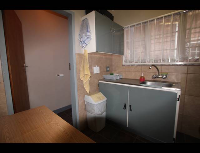 550M² WORKSHOP FOR SALE IN KNIGHTS